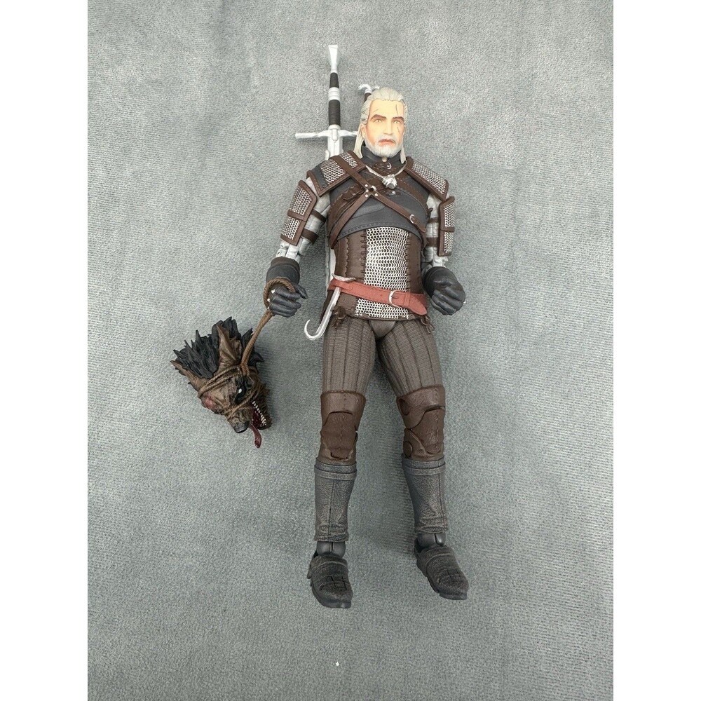 McFarlane Toys The Witcher Wild Hunt Geralt of Rivia Swords Complete LOOSE